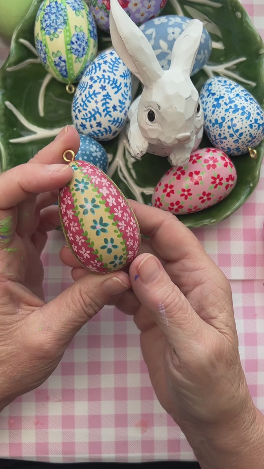 Small Hand Painted Egg With a Cozy Vintage Style Design